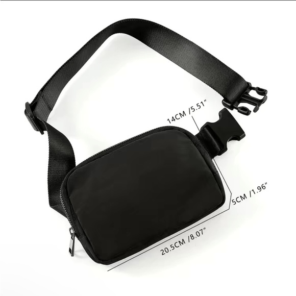 NEW Crossbody Chest Bag/Belt Bag/Shoulder Bag - Picture 7 of 9